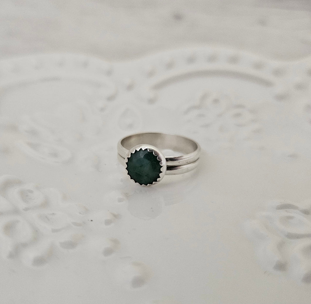 Sterling Silver & Emerald Ring - Size 6